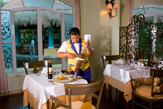 El Puerto - Iberostar Paraíso Beach - All Inclusive - Playa Del Carmen, Mexico El Puerto - Iberostar Paraíso Beach - All Inclusive - Playa Del Carmen, Mexico
