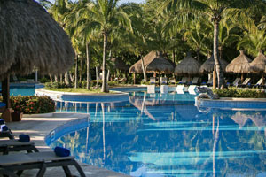 Iberostar WAVES Paraiso Beach - All Inclusive Resort Riviera Maya
